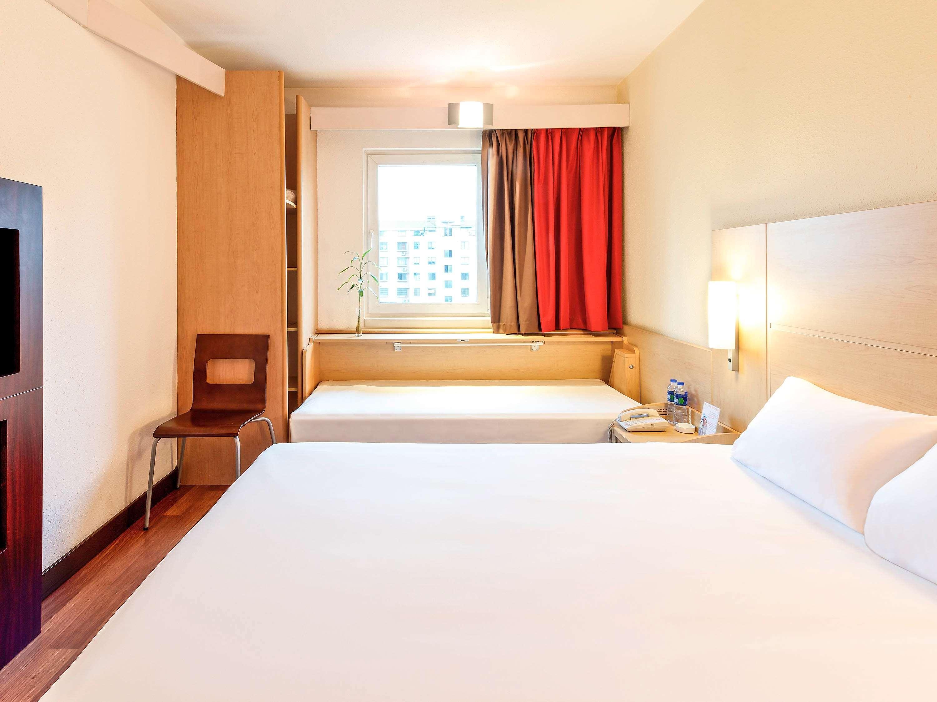 Ibis Wuxi Hi Tech Hotel Buitenkant foto