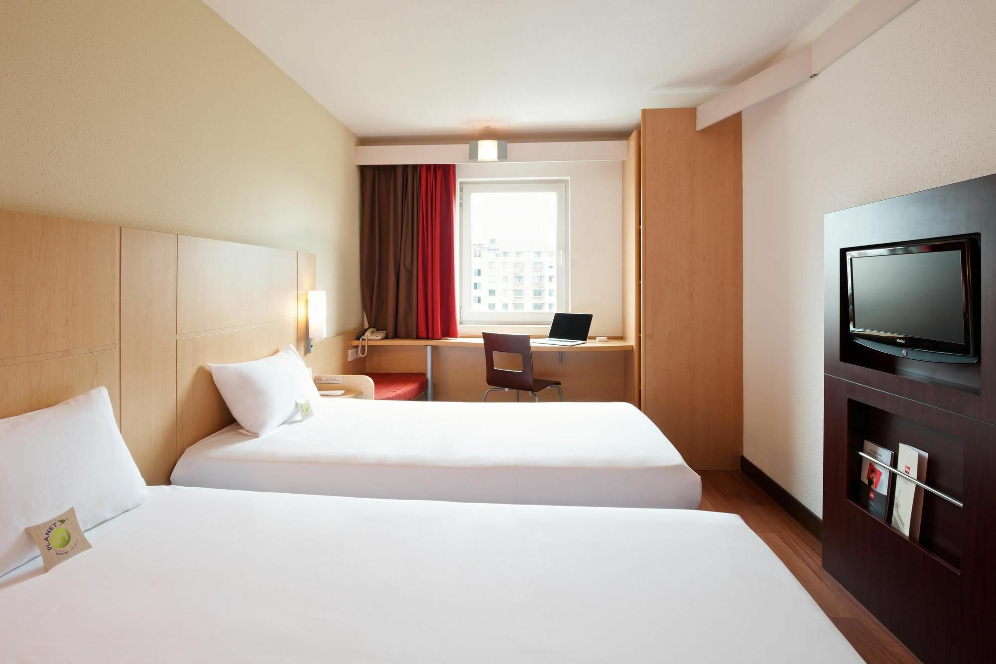 Ibis Wuxi Hi Tech Hotel Buitenkant foto